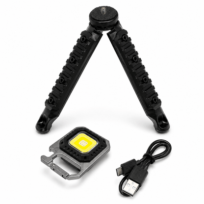 Lampă LED multifuncțională BlackAirsoft LUMEX cu carabinieră și magnet